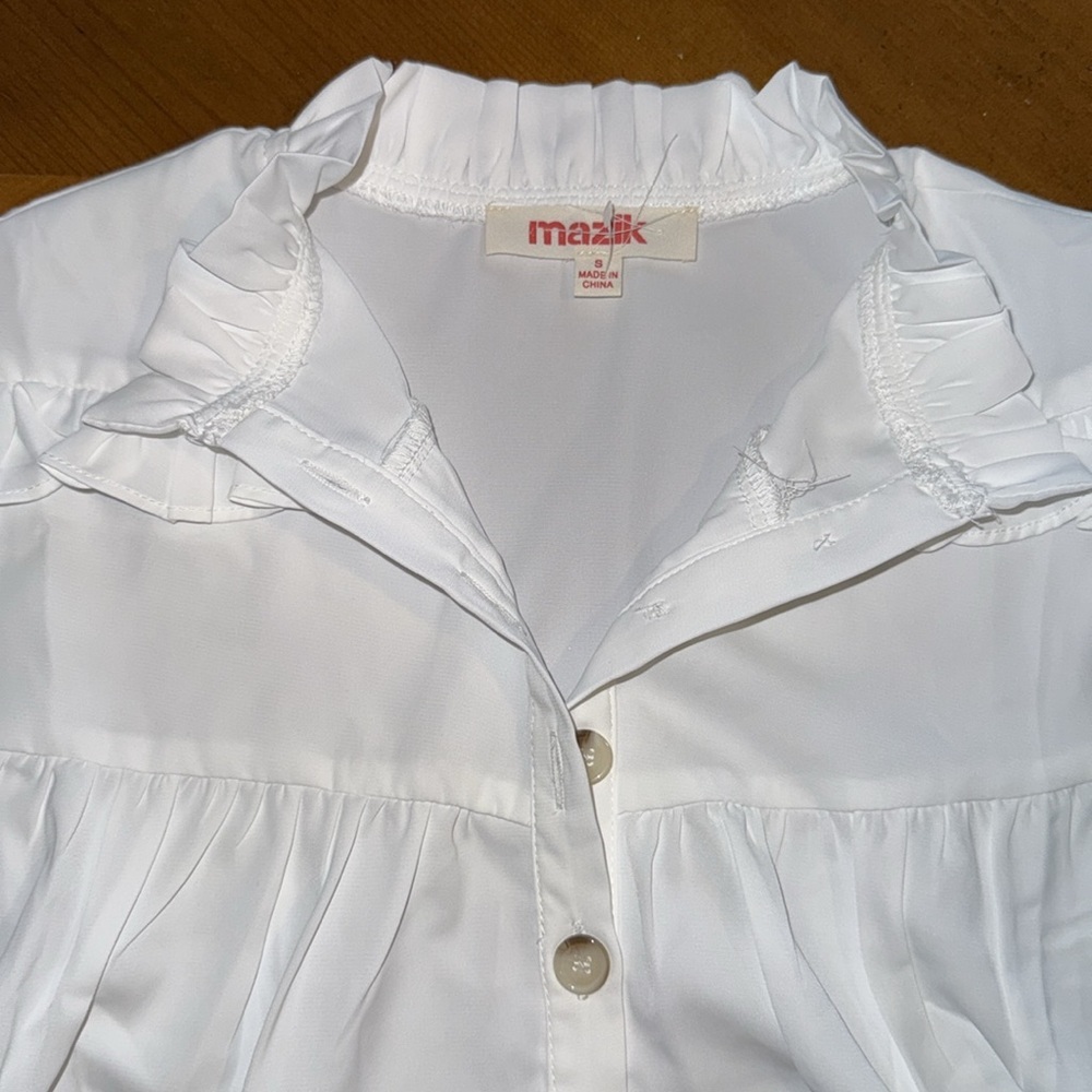 White Ruffled Button-Up Top - Picture 3 of 5